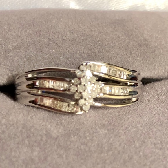 Genuine Diamond Ring. 0.25 cts - Picture 7 of 8